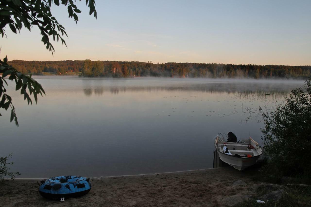 Отель Farmholiday Kumpunen Petajavesi Экстерьер фото